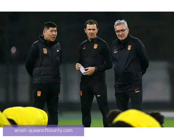 中国男足18强赛阵容出炉伊万科维奇坚持攻势打法